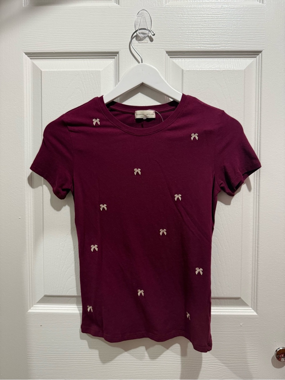 frankee skylarr Embroidered Bow Short Sleeve Tee - Deep Berry/marroon